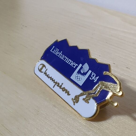Champion Lillehammer '94 Pin - Blue and Gold - Picture 7 of 8